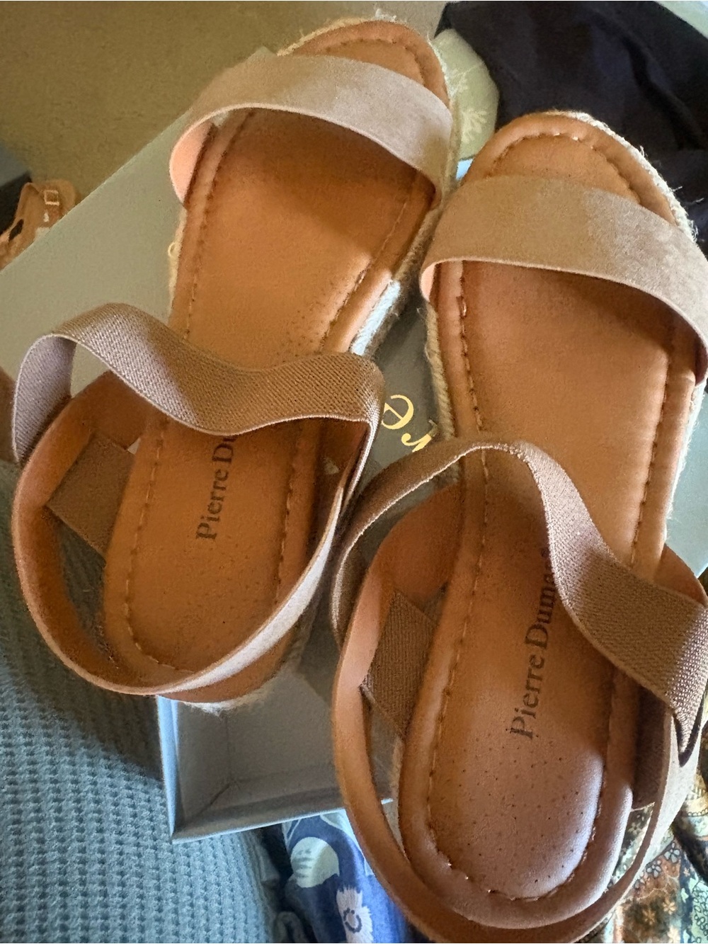 Women’s sandals